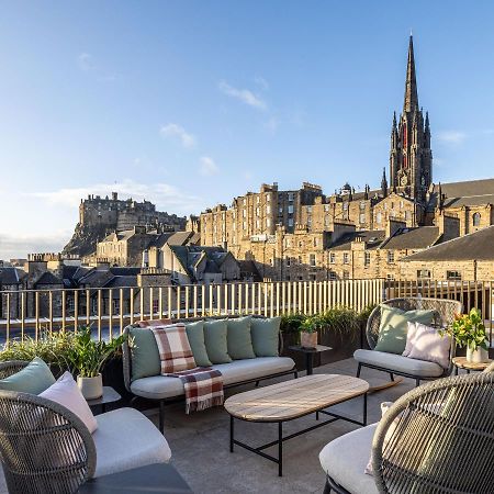 Virgin Hotels เอดินบะระ ภายนอก รูปภาพ The Edinburgh Castle view from the rooftop terrace